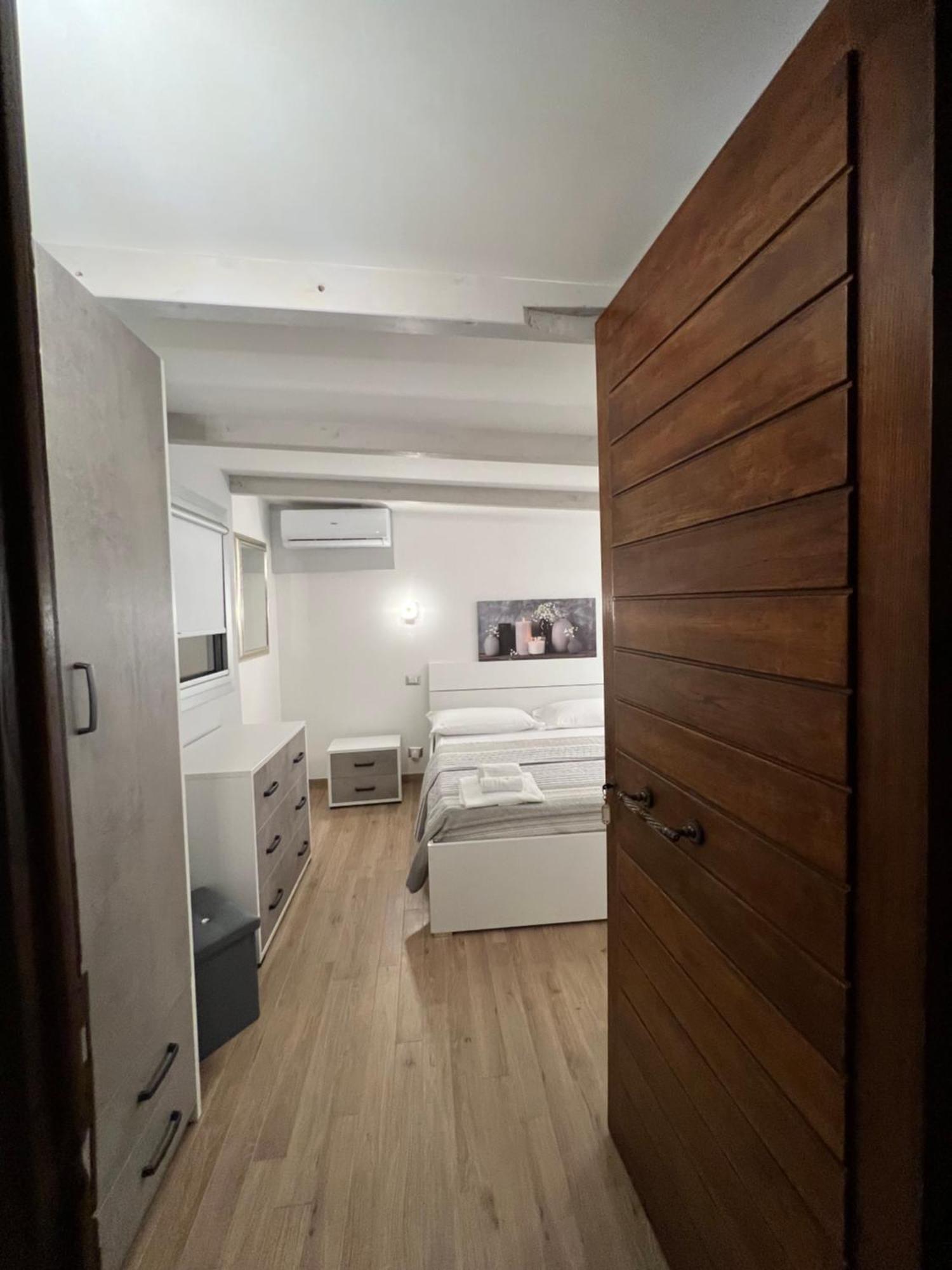 Villa Paonessa Lido Di Fondi Habitación foto